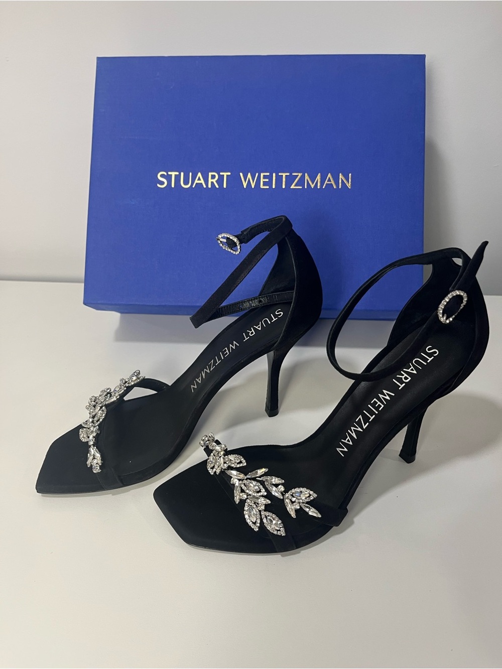 Stuart Weitzman Nudist Vow 100mm Suede Sandals - Picture 4 of 9